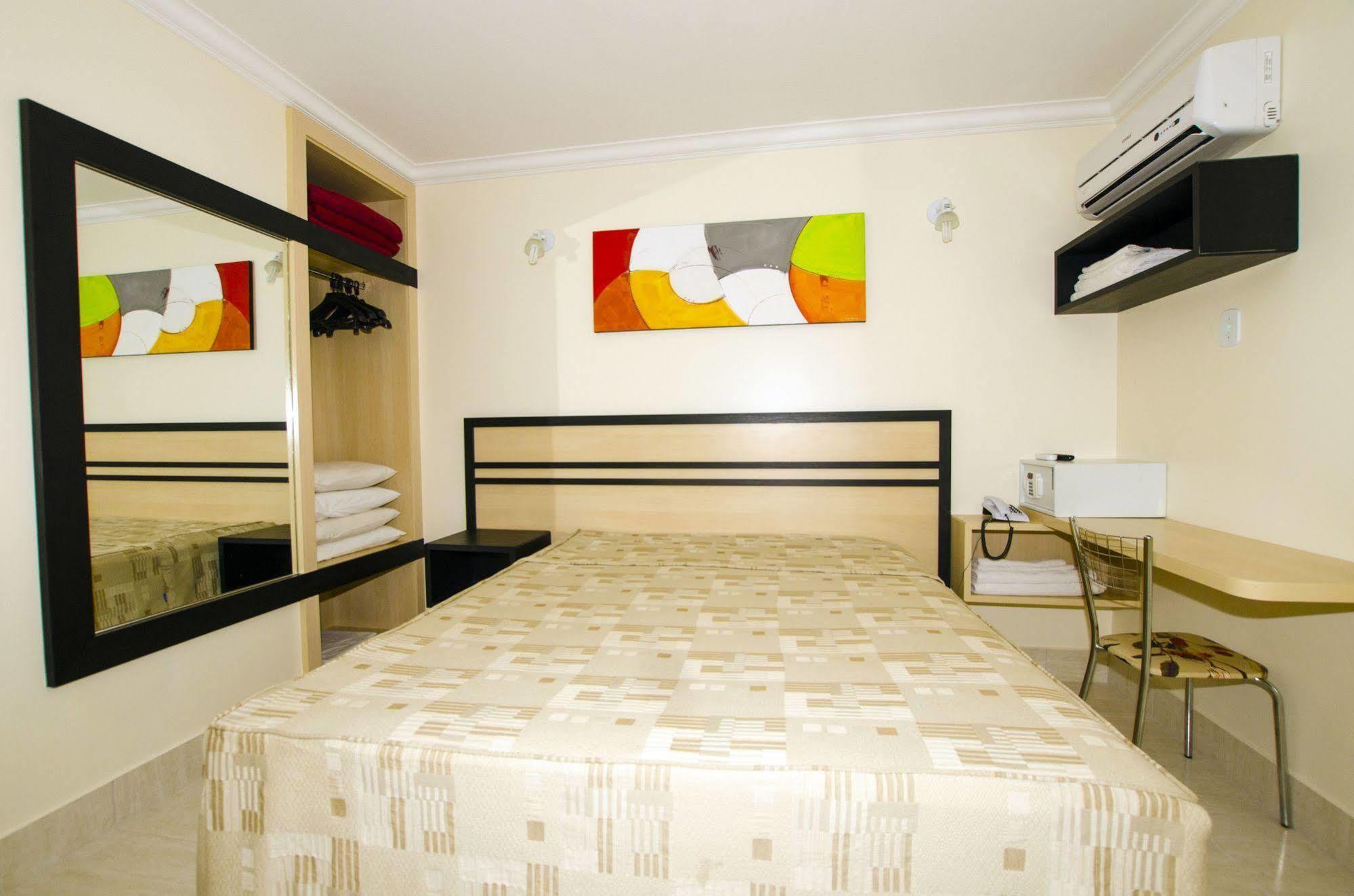 Di Roma Resorts - Reis Imoveis Caldas Novas Bagian luar foto